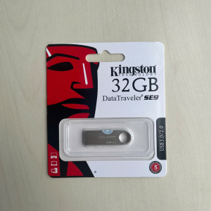 USB 2 Kingston DataTraveler SE9