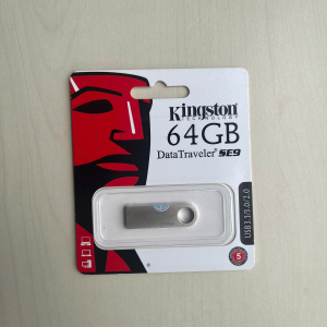 USB 2 Kingston DataTraveler SE9